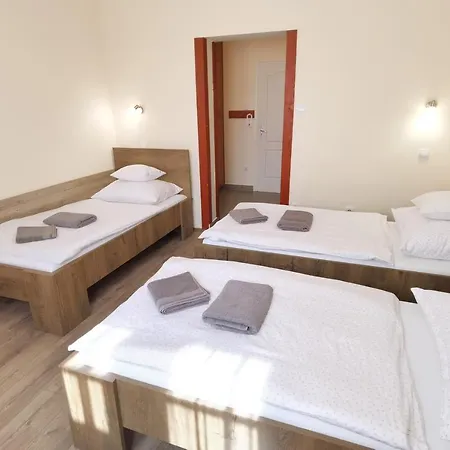 Kamilla Panzió és Rendezvényház Bed & Breakfast