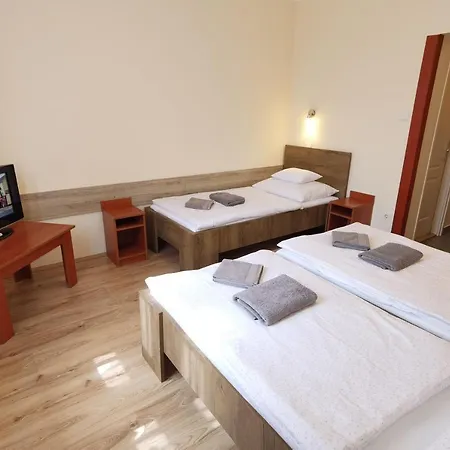 Kamilla Panzio Es Rendezvenyhaz Balmazújváros