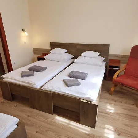 Bed & Breakfast Kamilla Panzio Es Rendezvenyhaz 3*