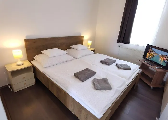 Kamilla Panzio Es Rendezvenyhaz B&B